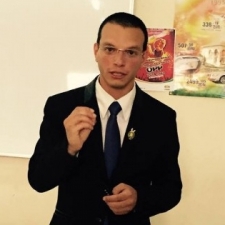 Александр Оганезов