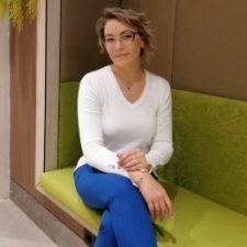 Emma Rekutskaya Kırık