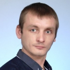 Руслан Комаров