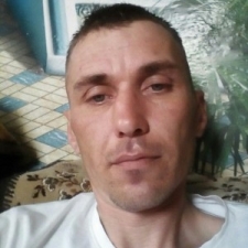 Олег Новиков