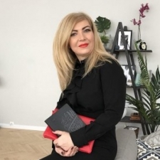 Анна Меркулова