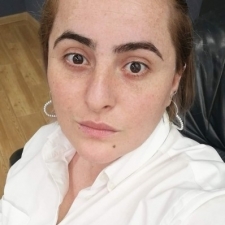 indira Robakidze