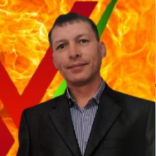 Виталий Николаев