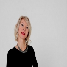 Елена Пикас