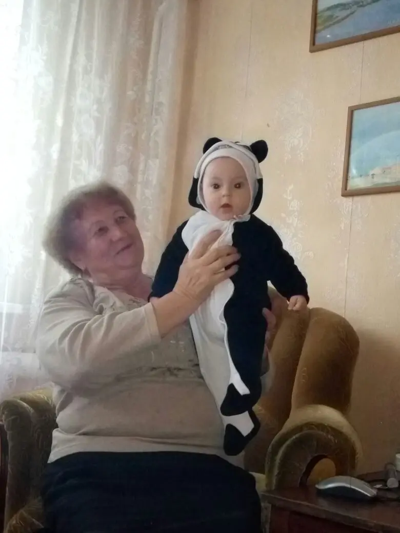 Маленькая правнуча Мирослава