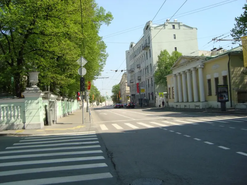 Ул. Кропоткина в Москве Теперь Пречистинка
