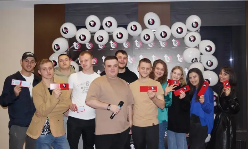 с командой провёл мероприятие на КМВ 😎

С помощью вышестоящего куратора Артёма, я организовал встречу с близкими друзьями и партнерами,  где показал им возможности, как заработать свой 1🍋 на нашей площадке Top Boom 💥

 На данный момент у меня VIP 6, моя команда более 45 VIP агентов🚀

Я выбираю следующий город 🏙️ , возможно он будет именно тот, где вы проживаете, и мы с вами увидимся.😉

Мы все делаем классные чеки и вам советуем💰