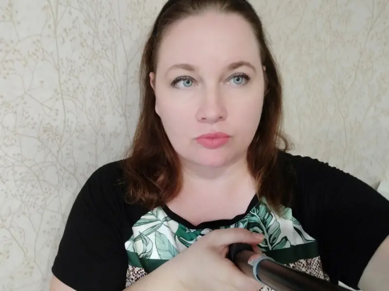 Работа сэлфи палкой тудна, но все же это не лопатой копать